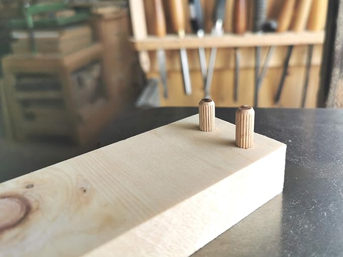 Tourillon en bois 3 cm, Ø 8 mm — cannelé, pour assemblage de panneaux et de bois massif 3