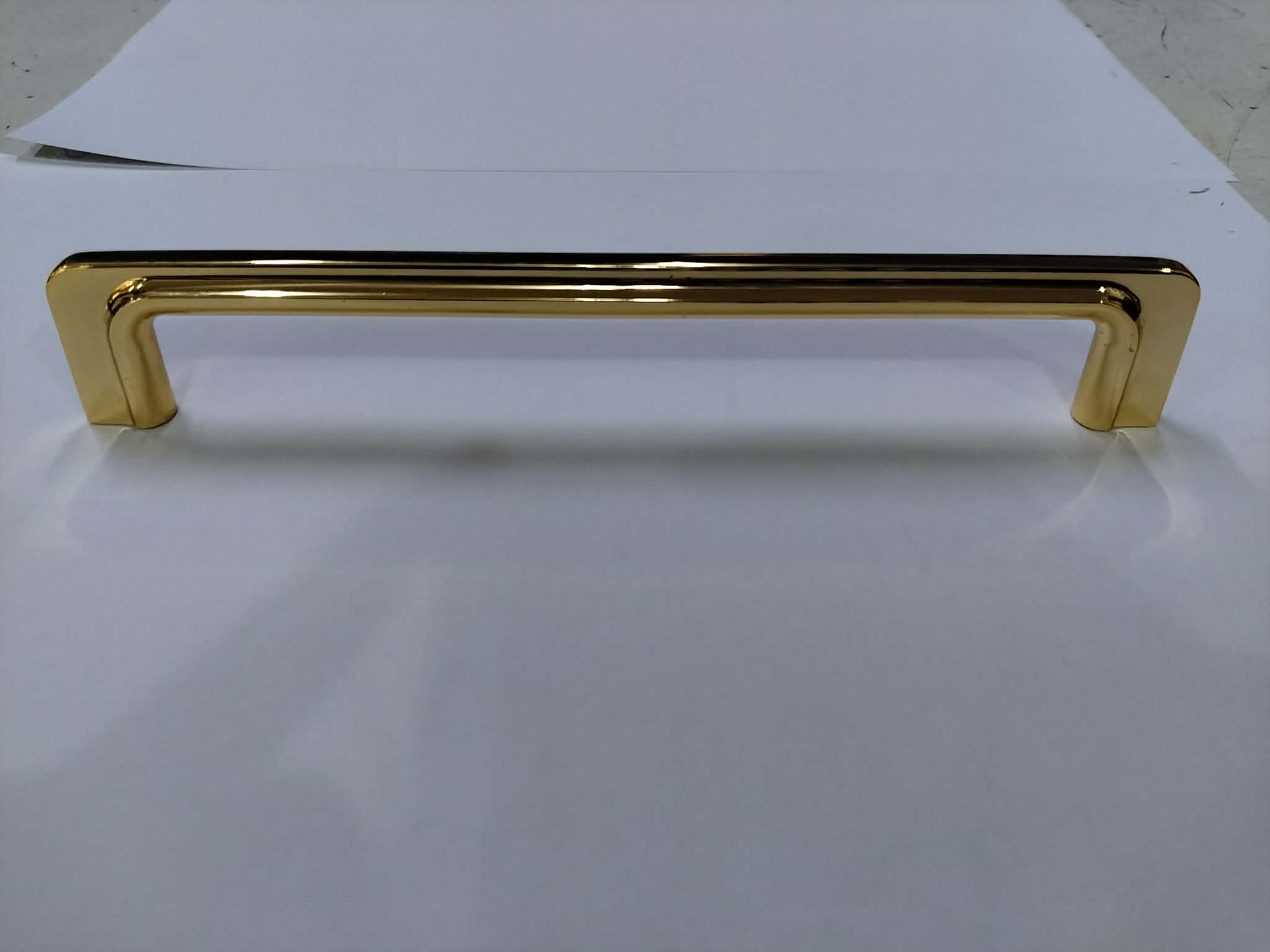 Poignée de meuble Derine — dorée brillante, entraxe 160 ou 224 mm