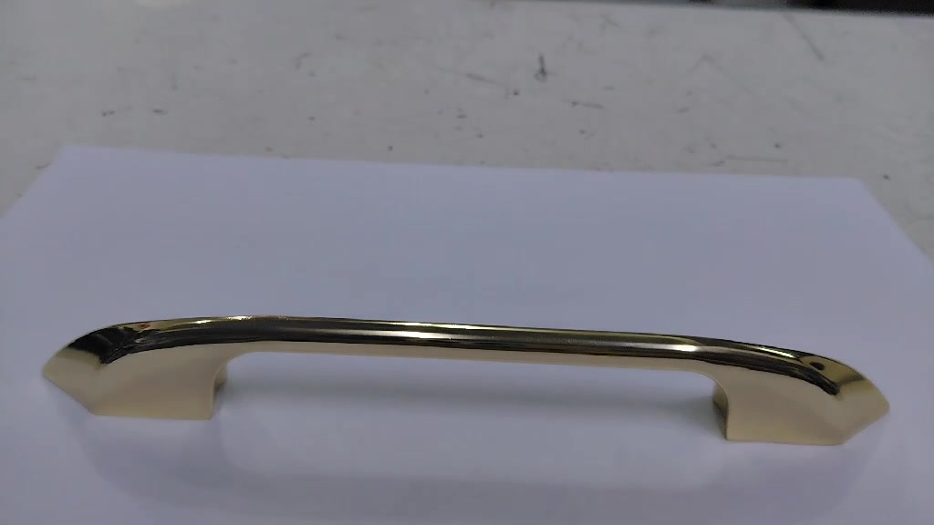 Poignée de meuble Tugba dorée — entraxe 128, 160 ou 224 mm 3