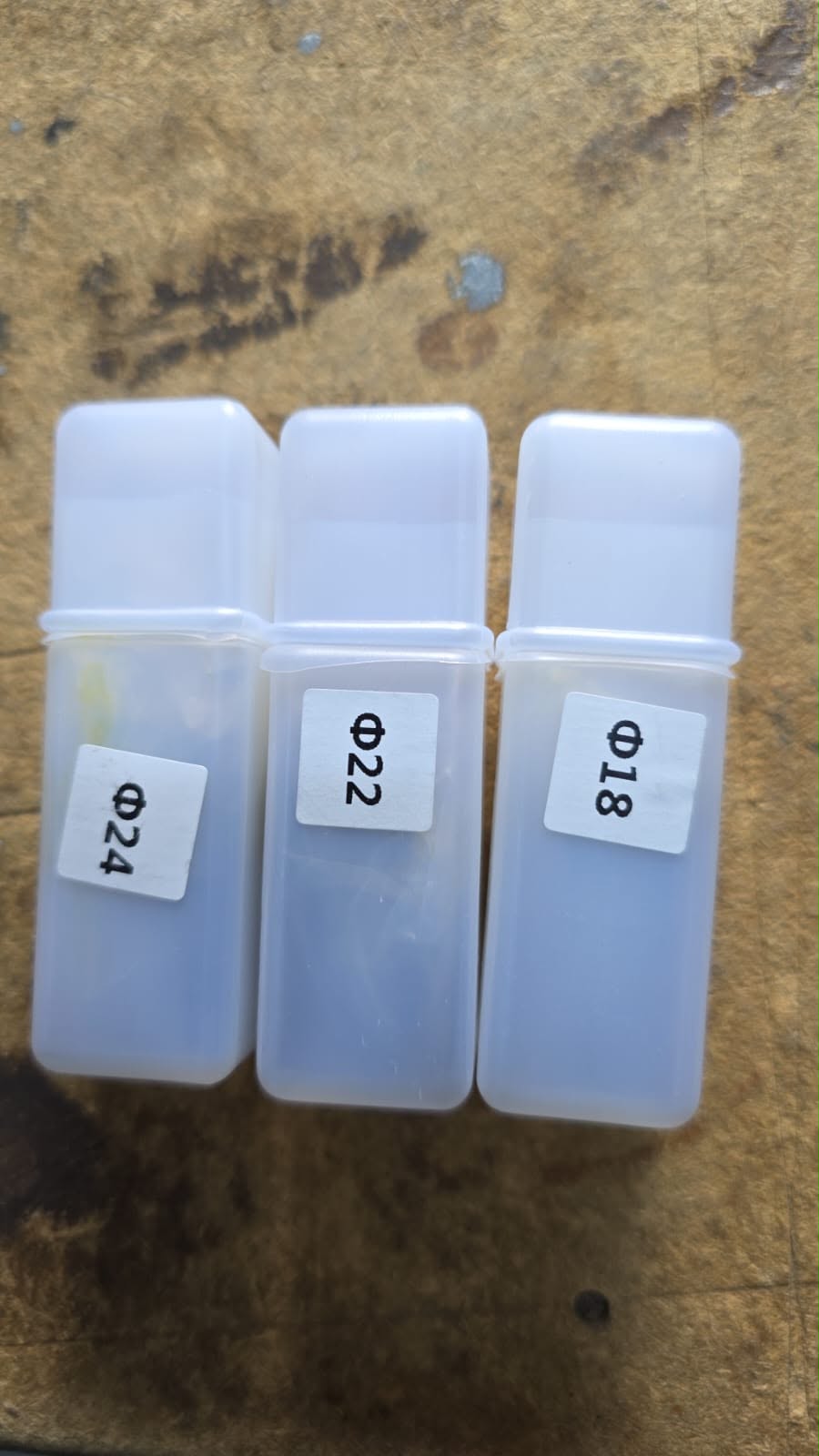 Kit pour serrure encastrée de porte en bois 5